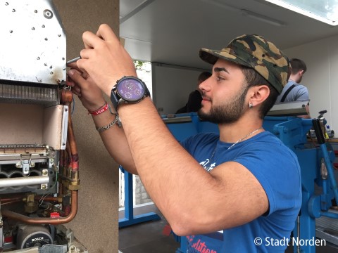 Hände hoch fürs Handwerk | Heizungsbau Fachschüler